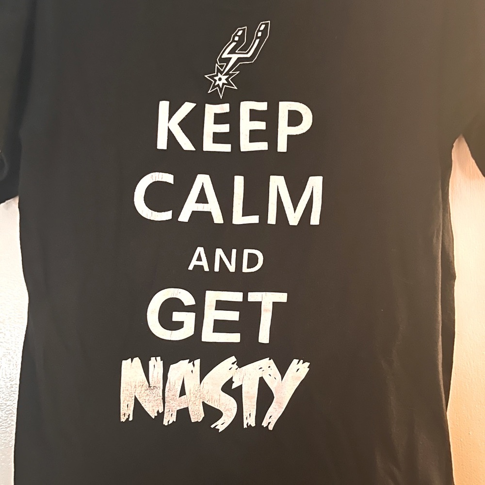 San Antonio Spurs Small Slogan Tee